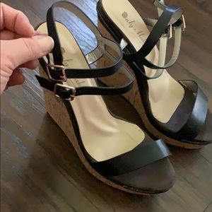 Ladies platform sandals size 13 Black 6” Heels